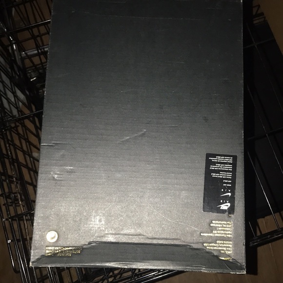 Air Jordan 11 Retro Low (BOX ONLY) - Picture 4 of 5